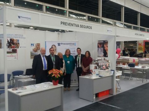 Equipo de Ana y Santiago en la feria de muestras de autónomos de Coruña