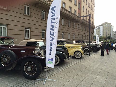 Coches participantes del II Rally Hispano - Suiza
