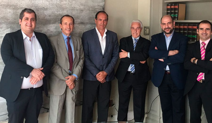 En la foto,  de Izquierda a derecha, Florentino Pastor Tierra, José Mª Martín Gavín, Eduardo Bernardo Muriel, Eduardo González Sánchez, Santiago Macho Martín y Jorge Grau Jiménez.