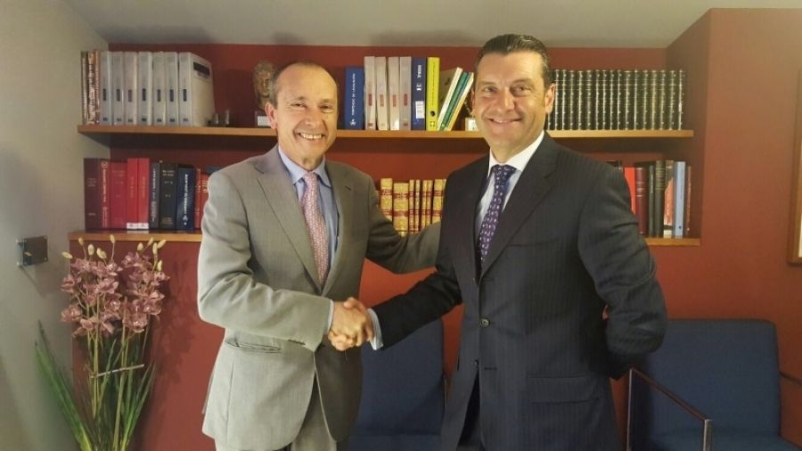José María Martín Gavín e Iñaki Durán firman del nuevo acuerdo de colaboración