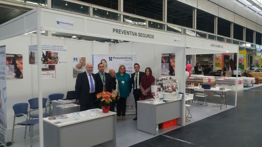 Equipo de Ana y Santiago en la feria de muestras de autónomos de Coruña