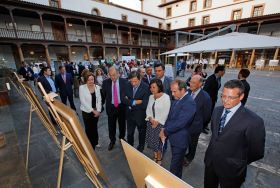 La exposición recoge los principales hechos históricos y sociales vividos en el Principado